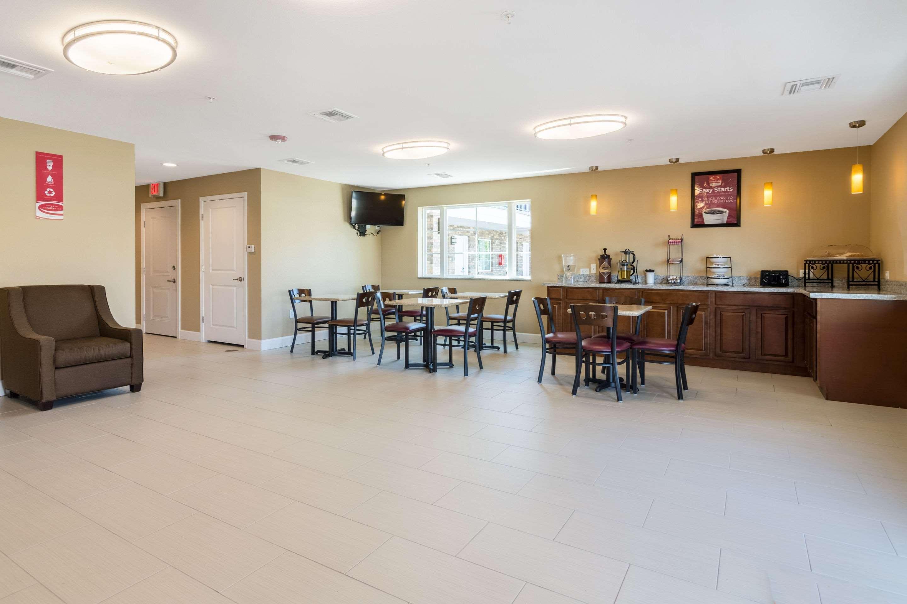 Econo Lodge Inn & Suites North Little Rock Near Riverfront Zewnętrze zdjęcie